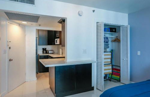 Miami Beach Apartments by MiaRentals - Foto 60