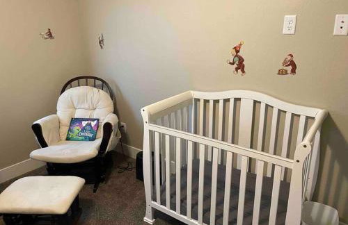 Family friendly 4-bdrm 3.5 bath w guest suite - Foto 16