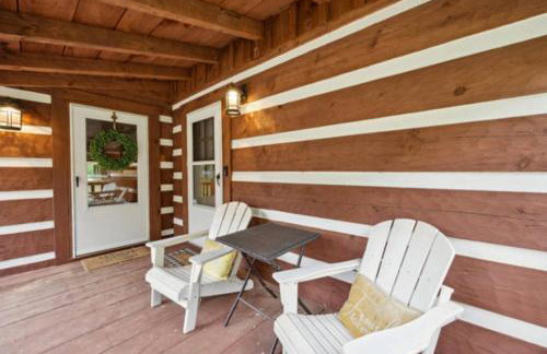 Riverfront Log Cabin Hot Tub, Mtn Views & Hottub - Foto 40