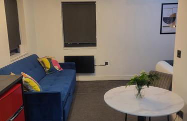 Affordable Serviced Apartment Perfect for Contractors in PE1 Short & Long Term Stays - Free WIFI - Free Parking - With Sofa Bed - Full Kitchen - Foto 18