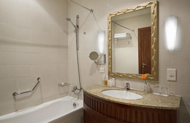 City Seasons Suites (EX Pearl City Suites Hotel) - Photo 12