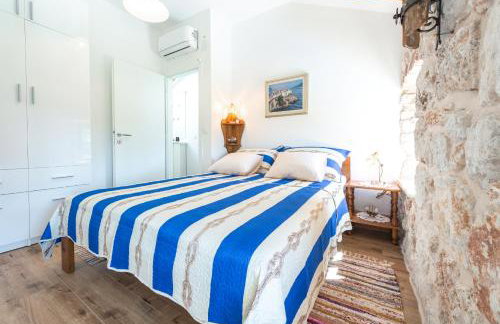 Holiday Home Marina - private swimming pool - Foto 30