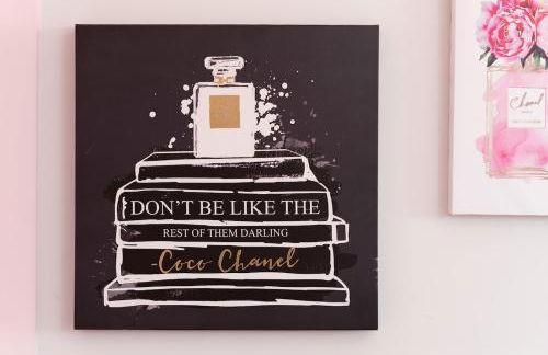 2 Condo Units! Sleeps 26! Free Parking, 5 Min DT - Foto 9