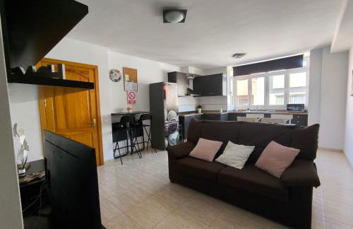 AR Home - Apartamento de 3 dormitorios con ascensor en Las Huesas, Telde - Foto 11