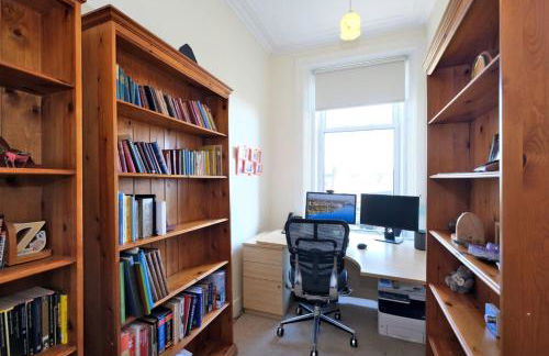 Flat in Cults perfect for Royal Deeside visits - Photo 18