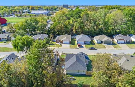 Easy E-0 3 MI Walk to DT & Momentary - Foto 26