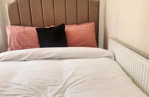 Glams Victoria apartment - Photo 49