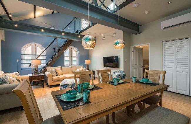 NEW The Yellow House - Renovated Monumental Penthouse - Foto 1