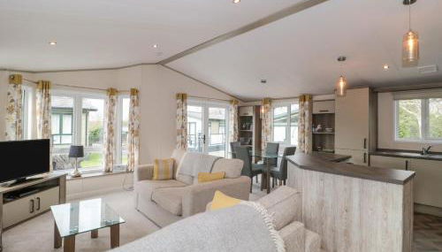 Gwydn Lodge - Photo 3