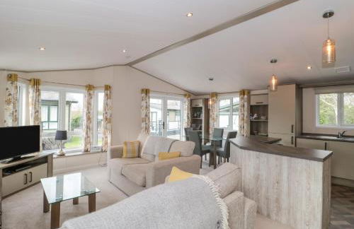 Gwydn Lodge - Photo 3