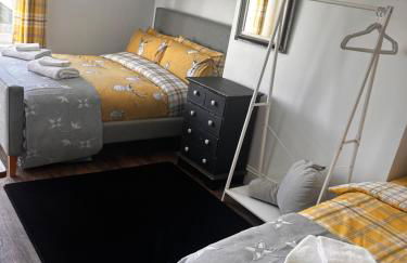 The Follonsby hot tub Retreat with own bar near city centre - Foto 6