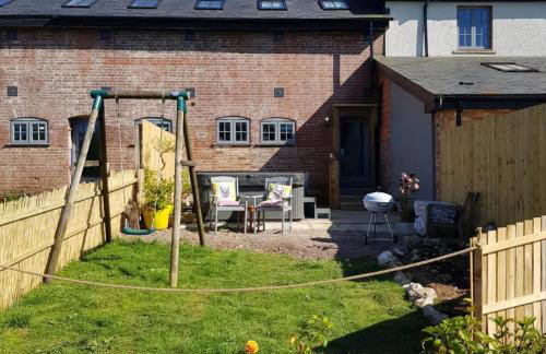 3 Bedroom Cottage - Hot Tub Garden Parking - Foto 1