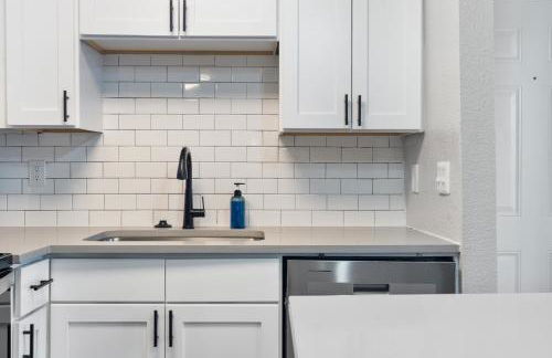 Furnished Apartments in University Hills - Foto 43