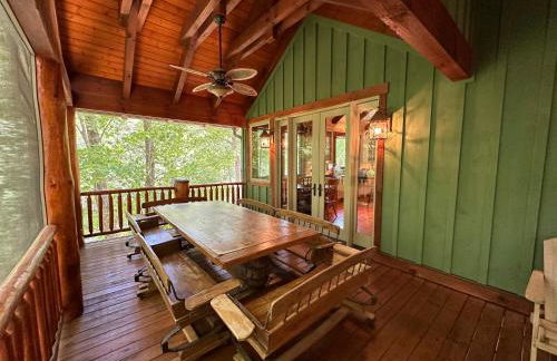 Luxury Mountain Retreat with views, fire pit, and creek - Foto 26