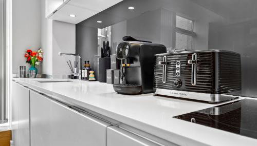 The Covent Garden Collection - Photo 3, toaster