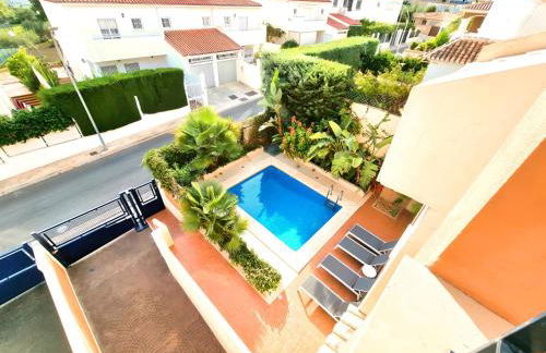 Stunning Home with Outdoor Swimmingpool, 4 Bedrooms and Wifi - Foto 31