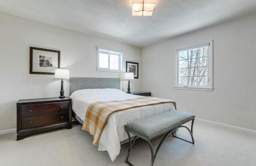 Family Fun on Lake Bemidji! Spacious Home with Yard - Foto 19