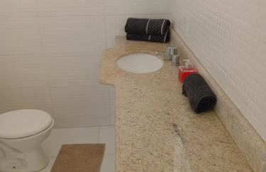 Casa proximo ao aeroporto - Foto 2