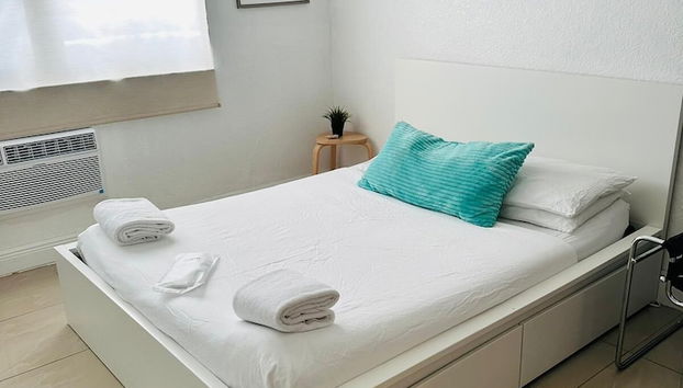 3801 Indian Creek Dr - Photo 2, Room