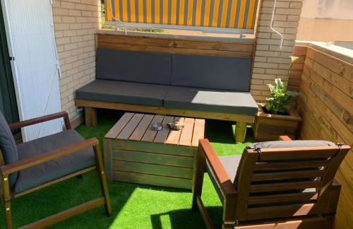 Apartamento para 5 personas frente al mar con piscina y parking - Foto 9