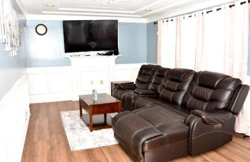 Handsome Home Renovated - close to Metro - Foto 3