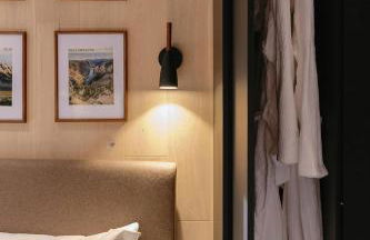 Staghorn | Modern Lux Mirror Home | HotTub & Woods - Foto 38