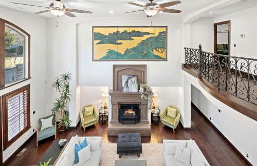 Olympus Luxury - Prime Location - HotTub, Theater and More - Foto 2