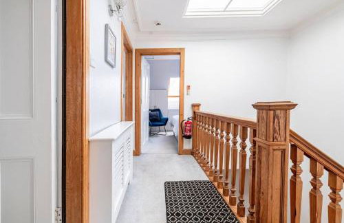 Luxury Victorian 5 bedroom apartment by Lady road apartments - Foto 91