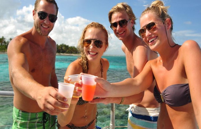 Triple Wave Experience: Catamaran - Parasailing - Banana Boat - Foto 4