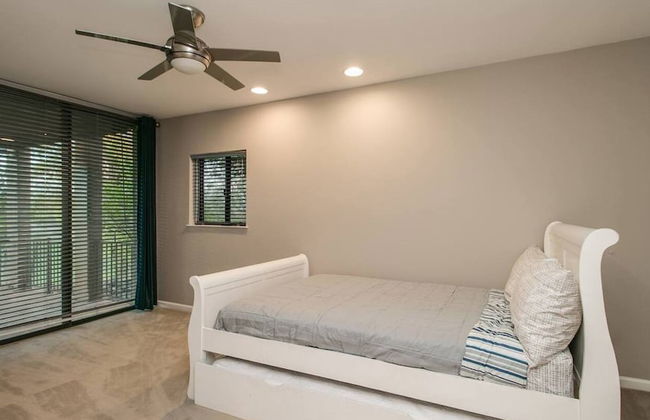 Luxe 4 Bdrm W/pool and Spa on Golf Course Lot! - Foto 8