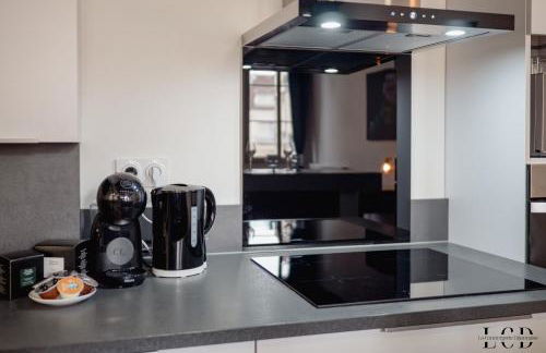 Au roi lion, place Saint Michel - Foto 16