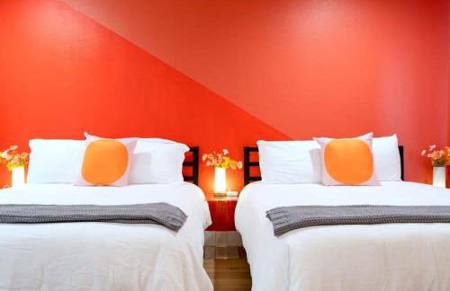 Queens Gambit - 7 Minutes from Downtown - Sleeps 16 - Foto 32