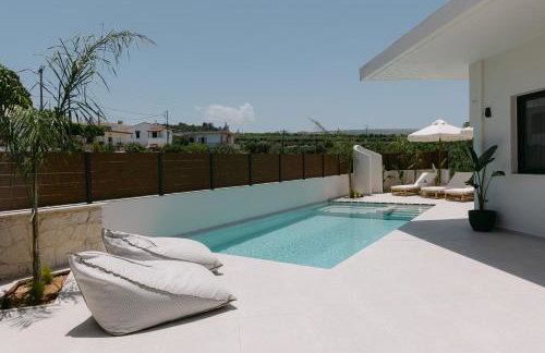 Emerald Harmony Villa with Private Pool & Jacuzzi - Photo 17