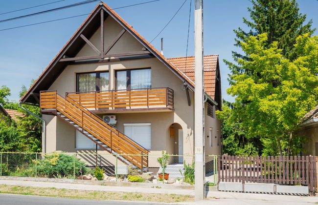 3 bedroom Apartment in Balatonlelle with garden and terrace - Photo 21