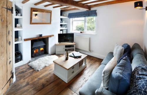 Romantic Cotswold Cottage- dog friendly and village location - Photo 3