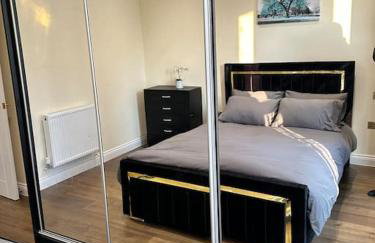 Stylish Riverside Apartment - Foto 20