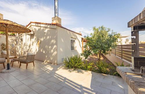 Seaside Breeze Villa - Beachfront, Private Pool, BBQ - Foto 25