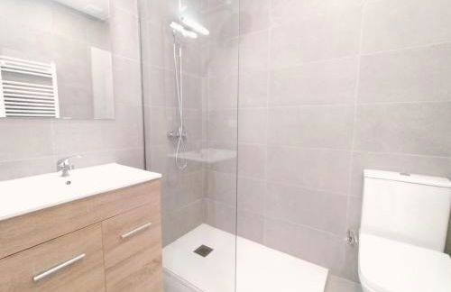 Apartamentos La Brava by gaiarooms - Photo 57