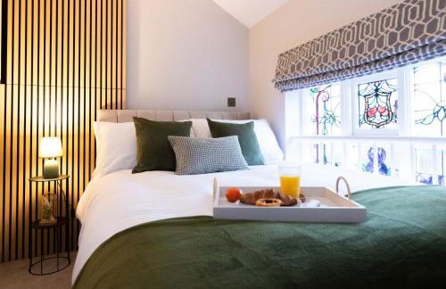 Luxury 2 BD with Free Parking & WIFI, Near Train Station and Stockport Hospital - Foto 16