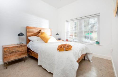 Tropical Gardens 1 bed cottage Central Newlyn - Photo 25