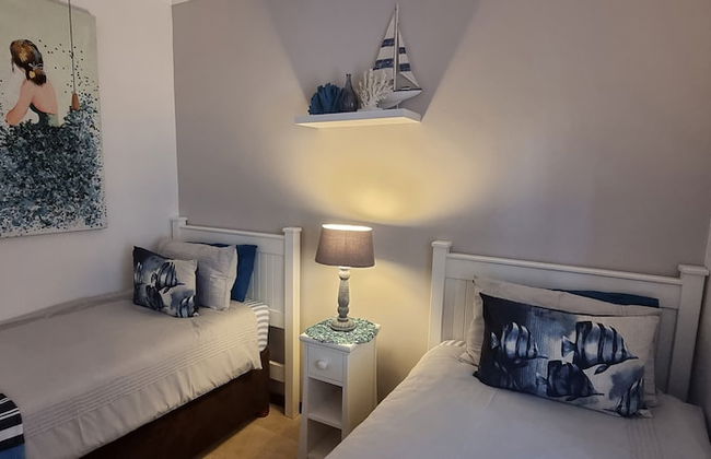 Sea's the day - Photo 1