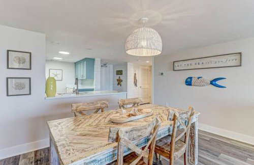 Amelia Surf and Racquet Club Condo - Oceanfront - Pools - Tennis Courts - Sleeps 4 - Foto 4