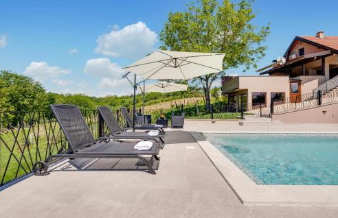 2 Bedroom Cozy Home In Kobasicari - Foto 11