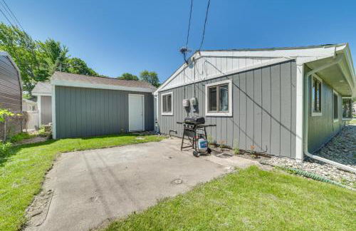 Houghton Lake Cottage with Patio Walk to Waterfront - Photo 20