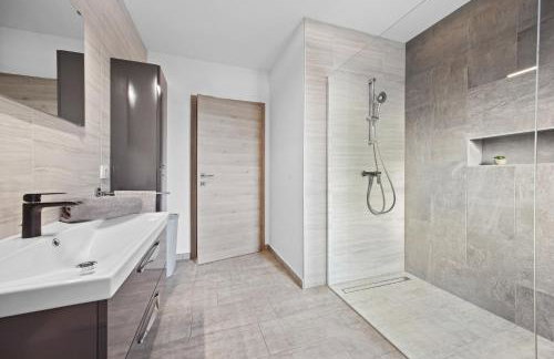 SPECIAL OFFER! NEW LUXURY APARTMENT with pool, fitness, outdoor bar&grill - Foto 21