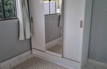 Stúdio andar superior, próximo ao hotel Rafain Palace - Foto 8