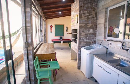 Casa 3 min Shopping Pelotas- Com 1 Suíte, 2 Quartos Climatizados, Piscina e Estacionamento 2 carros - Foto 52