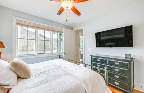 Direct Lake Access and Fire Pit Tuckasegee Cottage! - Foto 14