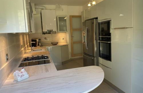 Grande maison avec jardin près de Tours - FR-1-381-620 - Foto 10