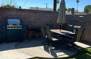 Vacation Rental w Pool &Garden 6 Guests near CSUN - Foto 33